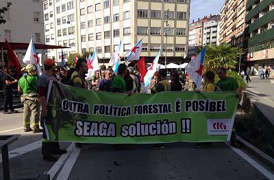 2016 09 19 ManifaAcampadaSeagaSantiago02.jpg